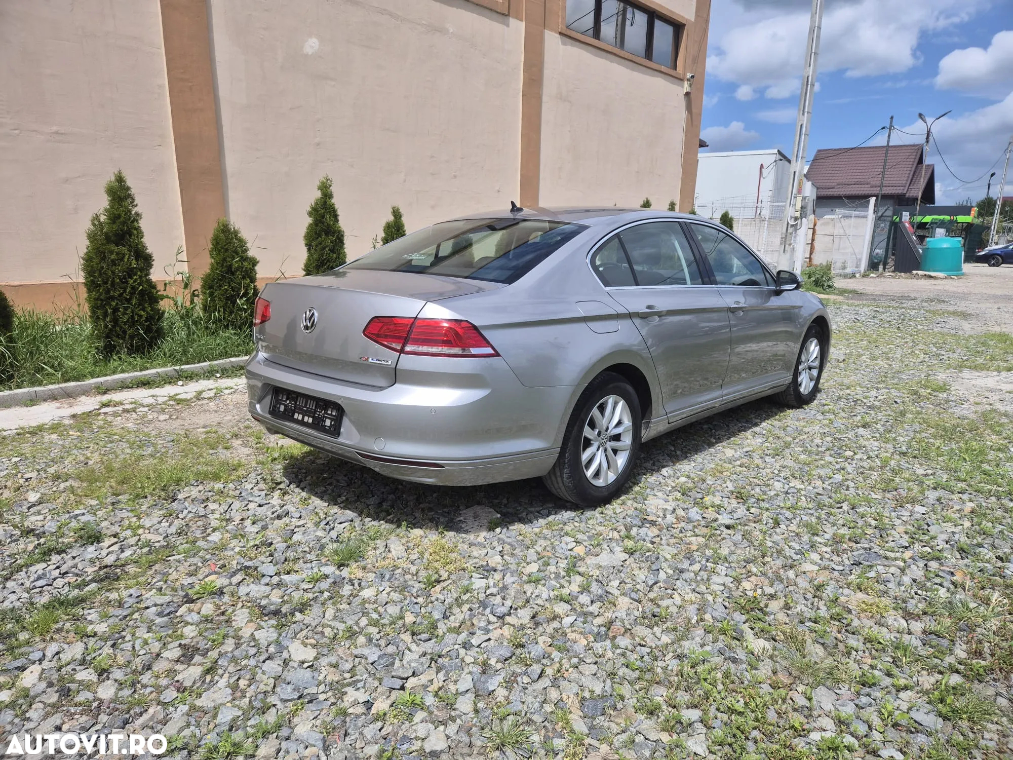 Volkswagen Passat 1.6 TDI (BlueMotion Technology) Comfortline - 10