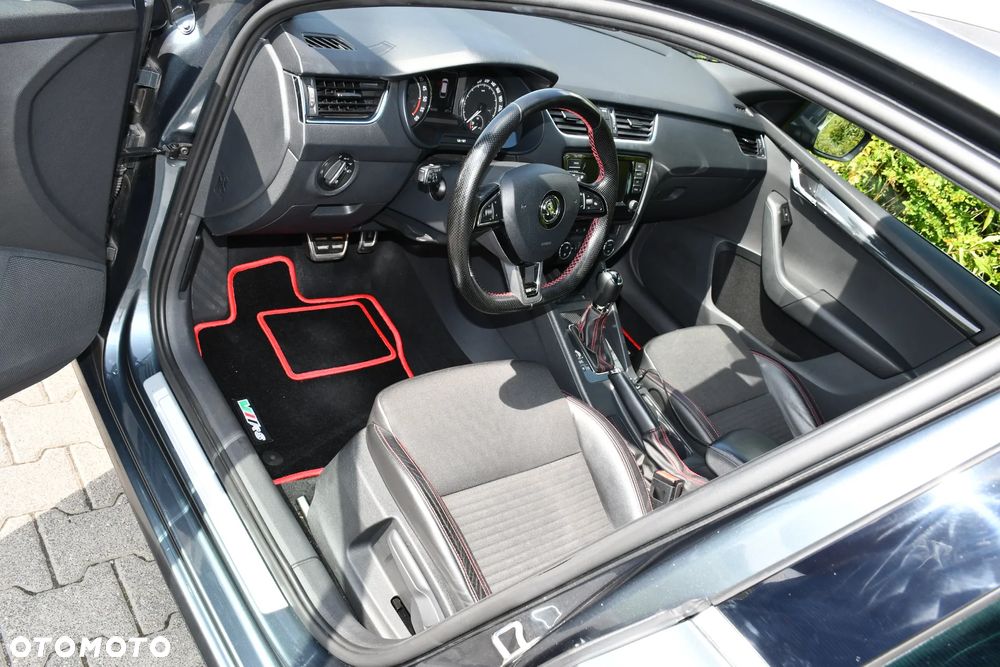 Skoda Octavia 2.0 TDI RS DSG - 11