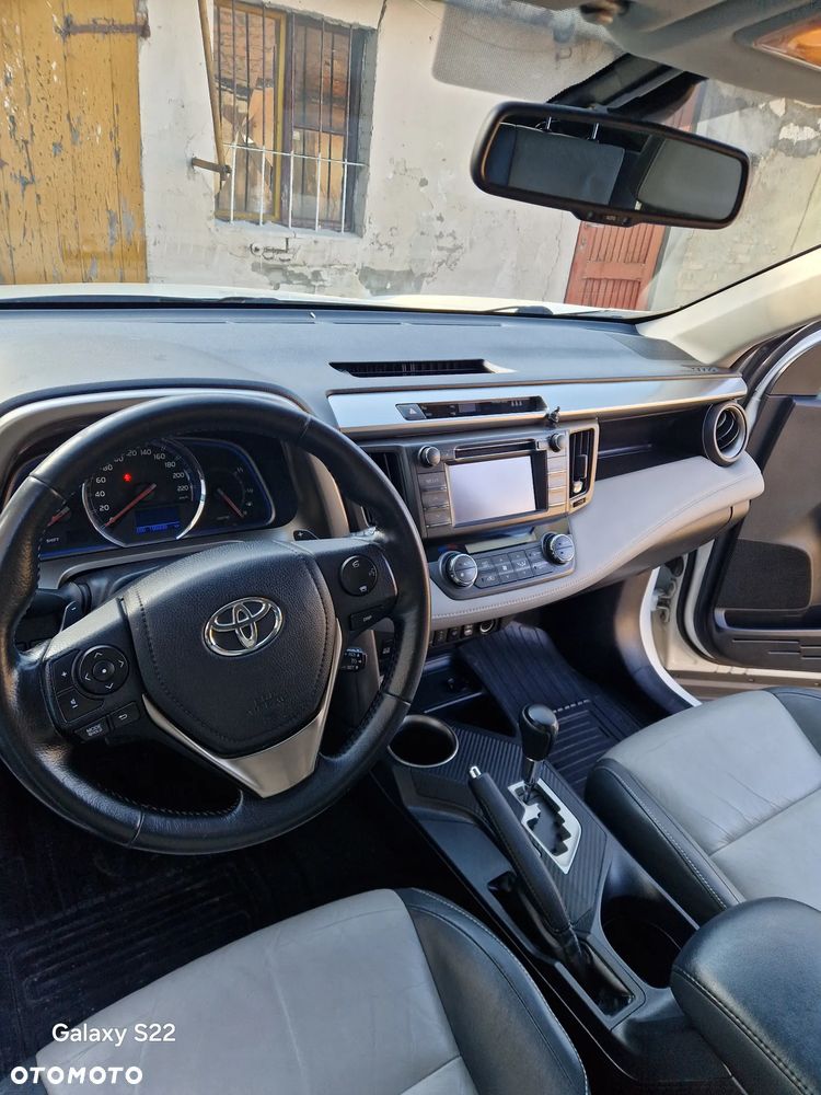 Toyota RAV4 2.2 D-CAT Prestige - 22
