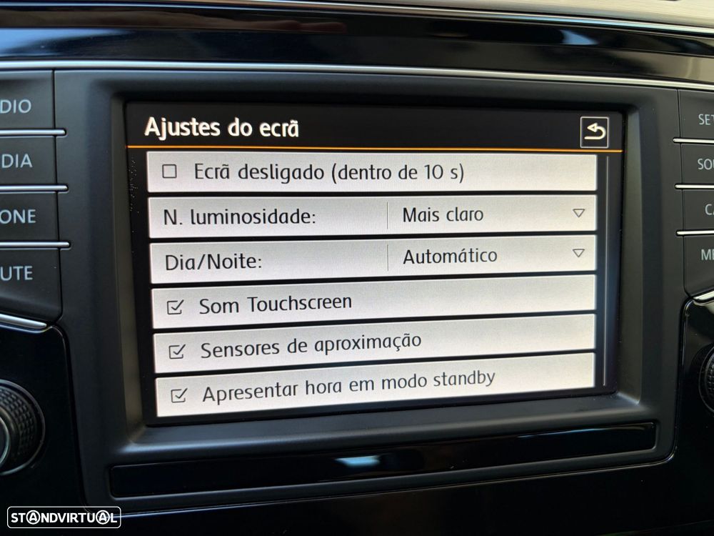VW Passat Variant 2.0 TDI Highline DSG - 30