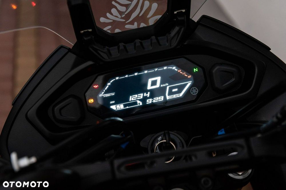 Yamaha MT - 9