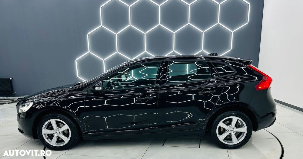 Volvo V40 D2 DRIVe Kinetic - 34