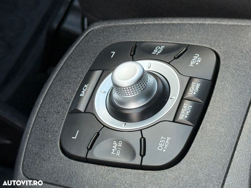 Renault Grand Scenic Energy dCi 110 S&S LIMITED - 37