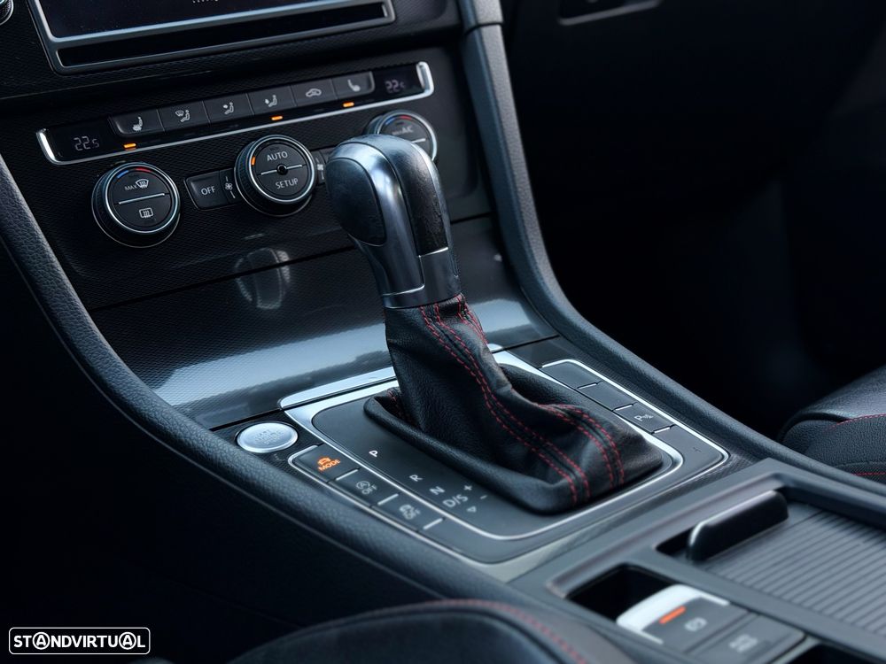 VW Golf 2.0 TSi GTi DSG Performance - 7