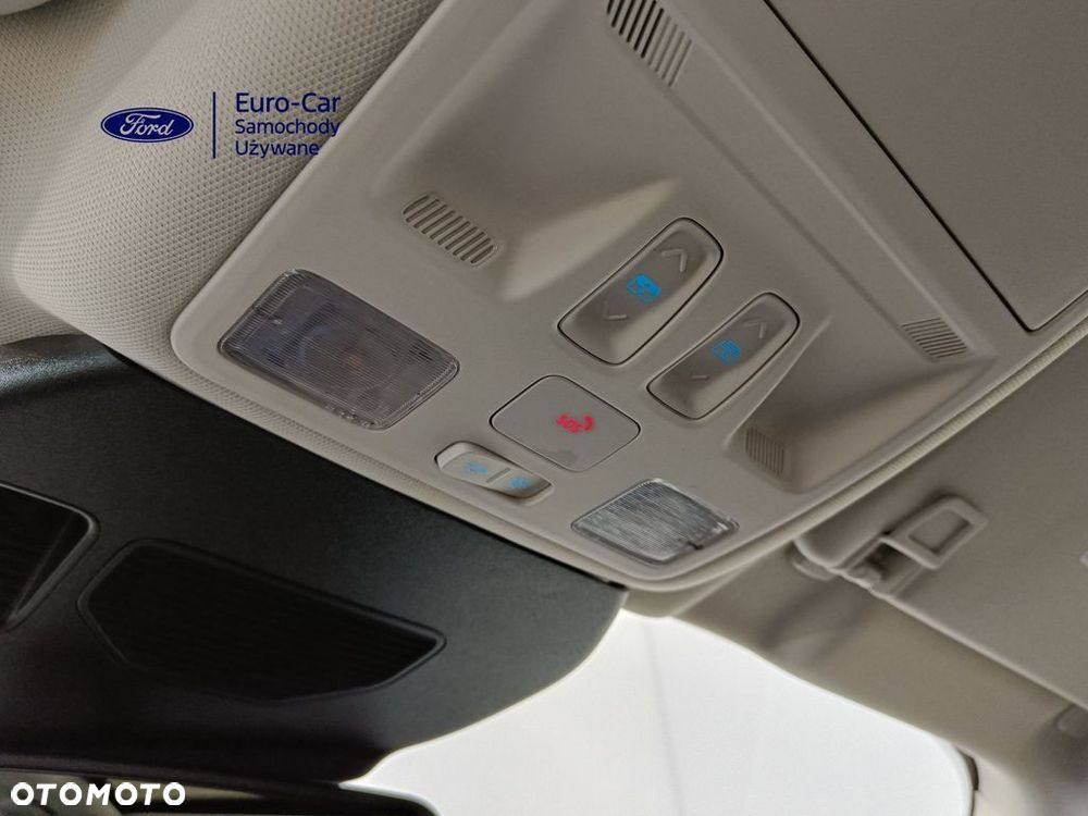 Ford Kuga - 30