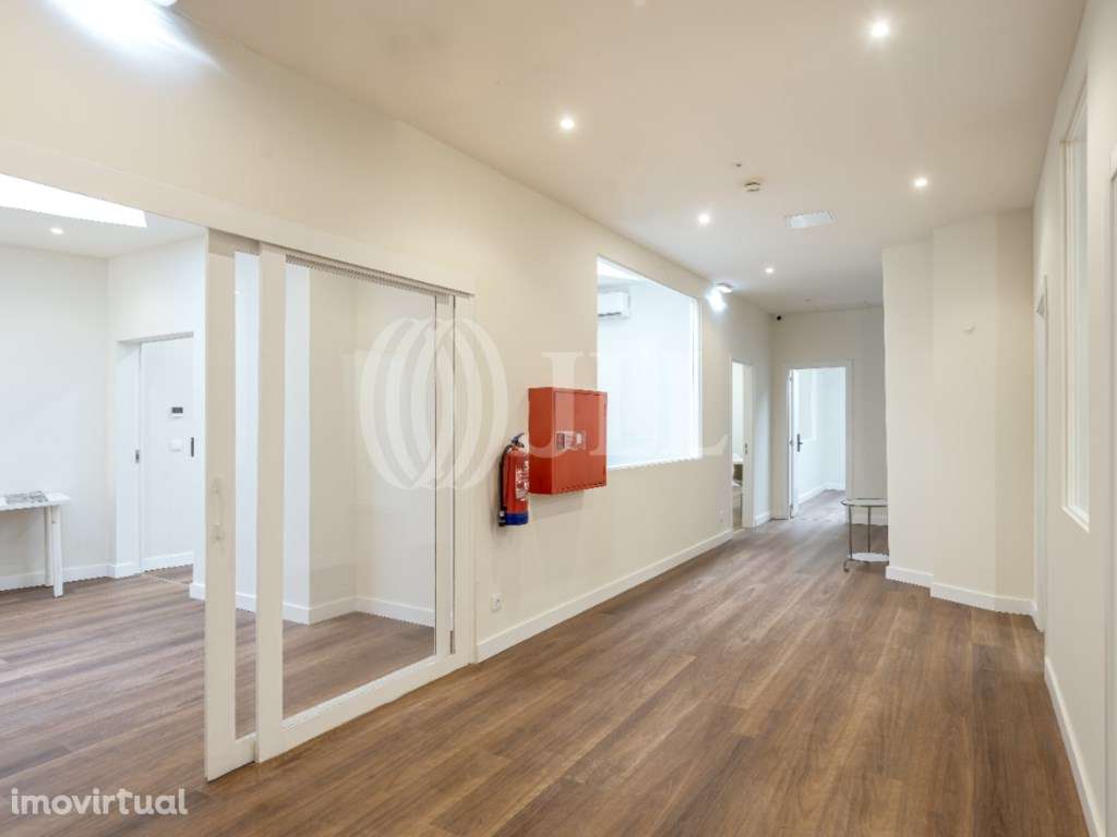 Espaço comercial renovado, em Lisboa - Grande imagem: 3/31