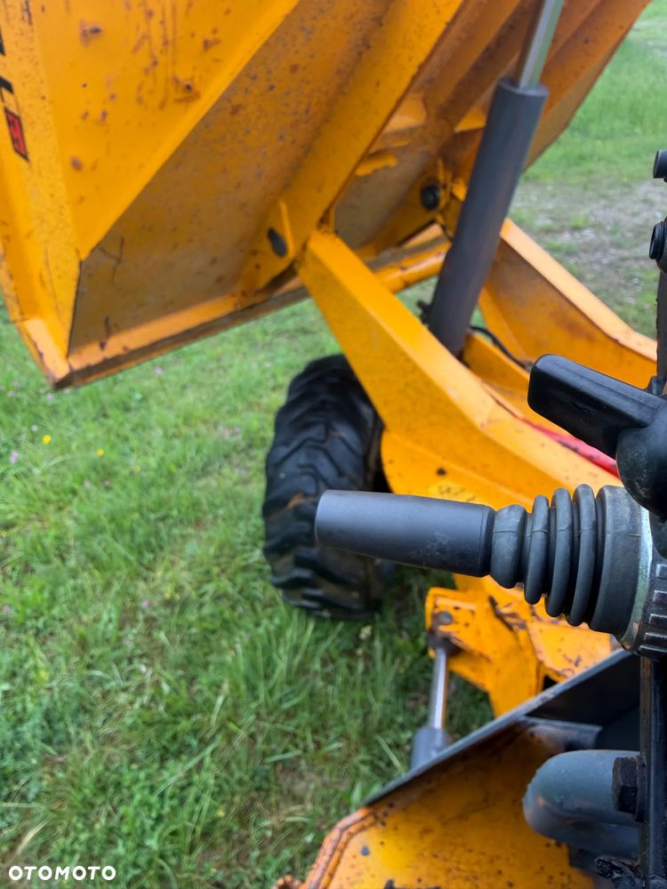 Terex 4t Benford Wozidło Budowlano-Rolnicze 4 tony ładowność. Obrotowa Koleba. 4x4 napęd. Potężna Moc silnika i Hydrauliki. Najlepszy silnik Yanmar. Maszyna Kupiona z Norweskiego Gospodarstwa Rolniczego typu Kurniki. Maszyna Zadbana! Odpala na dotyk. Skrzynia Automatyczna REWERS+Szybka wolna jazda. Pełny Oryginał. Serwisowane w Dekra Norweska! Hamulce brzytwa. Maszyna Woziła lekkie ładunki. Maszyna nie była katowana! Wielka Okazja. Wszystko w pełnym Oryginale. Niski przebieg 1898mtg - 12