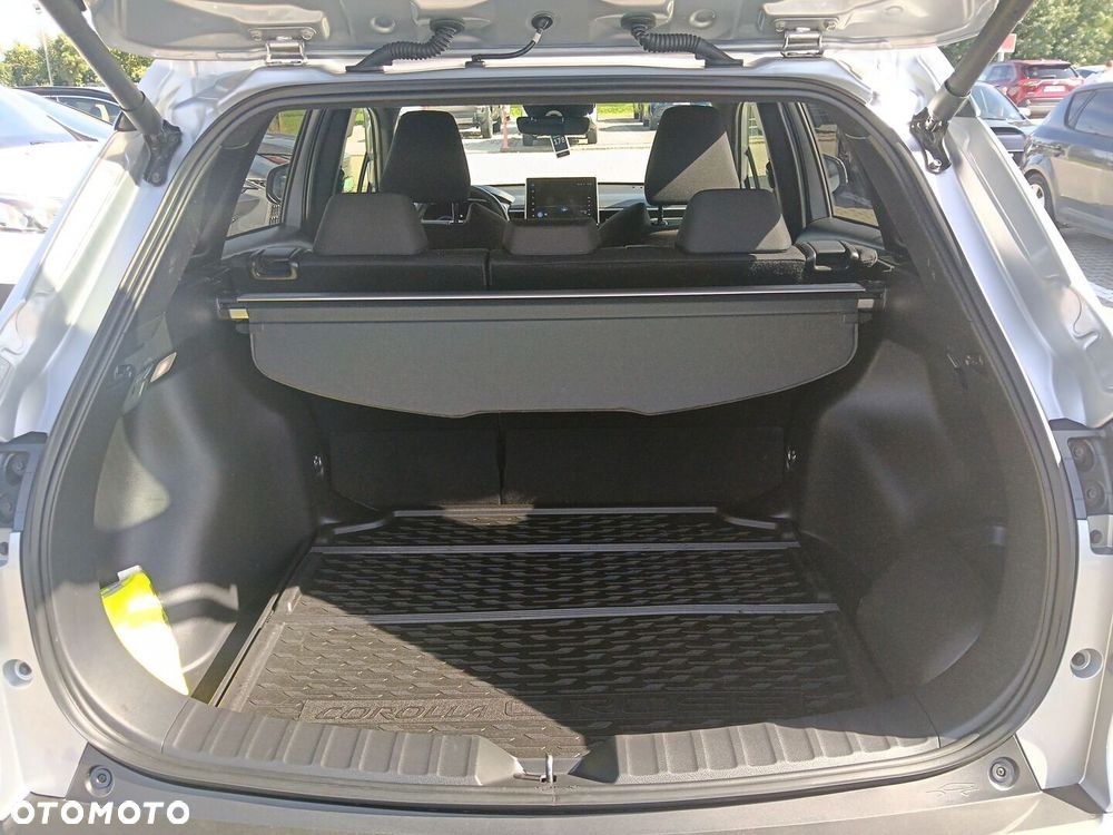 Toyota Corolla Cross - 16