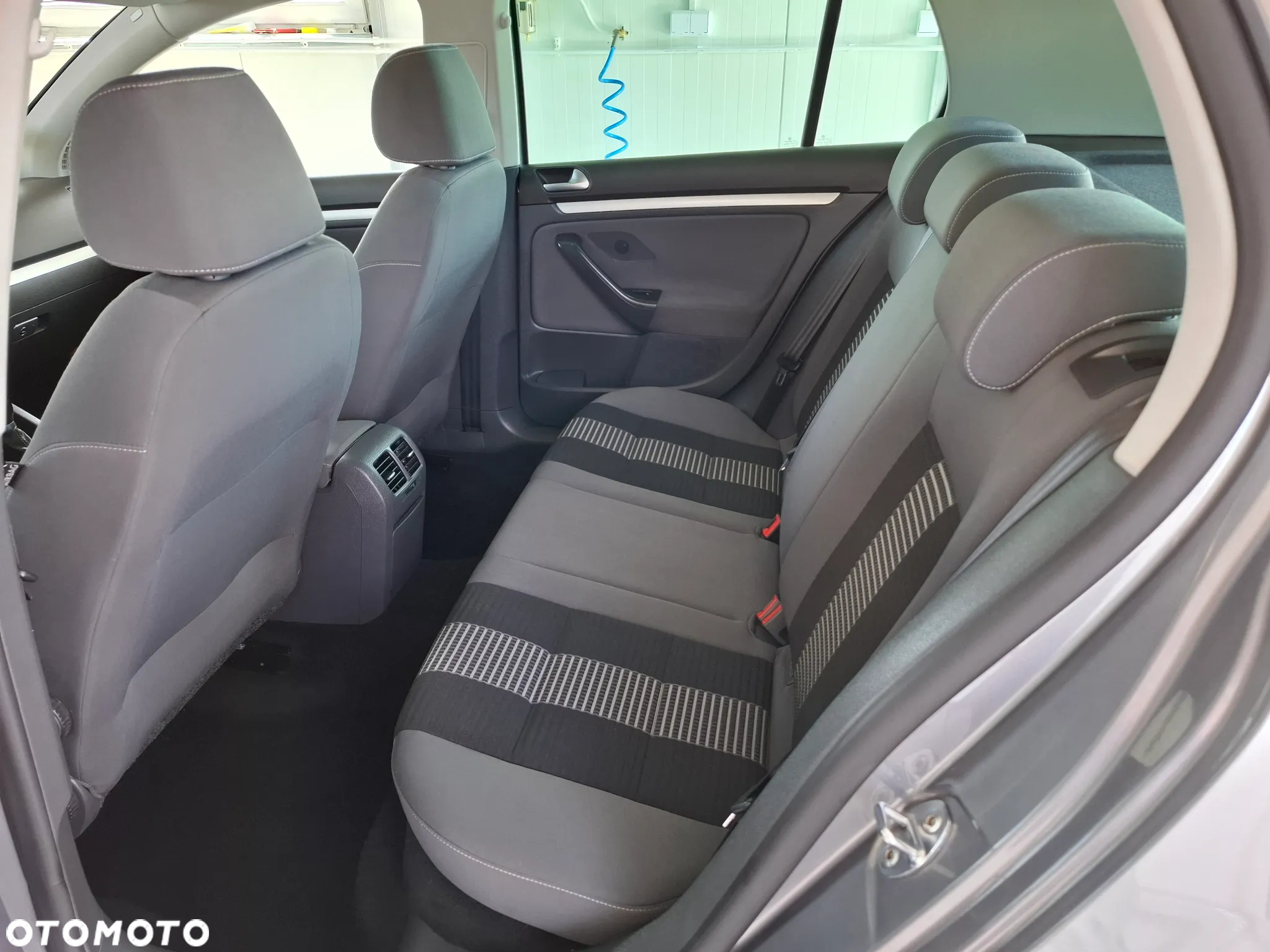 Volkswagen Golf 1.6 United - 18