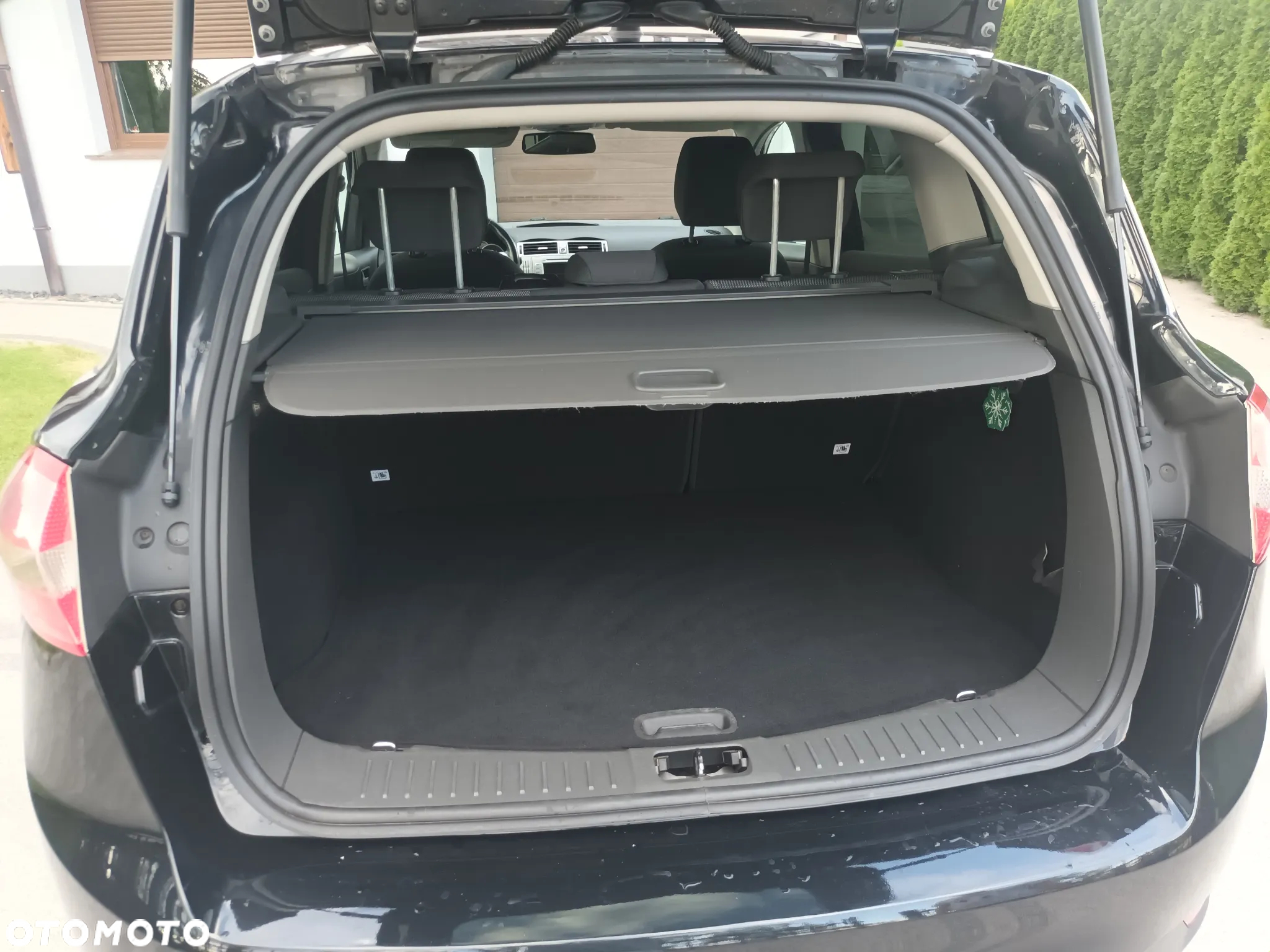 Ford Kuga - 13