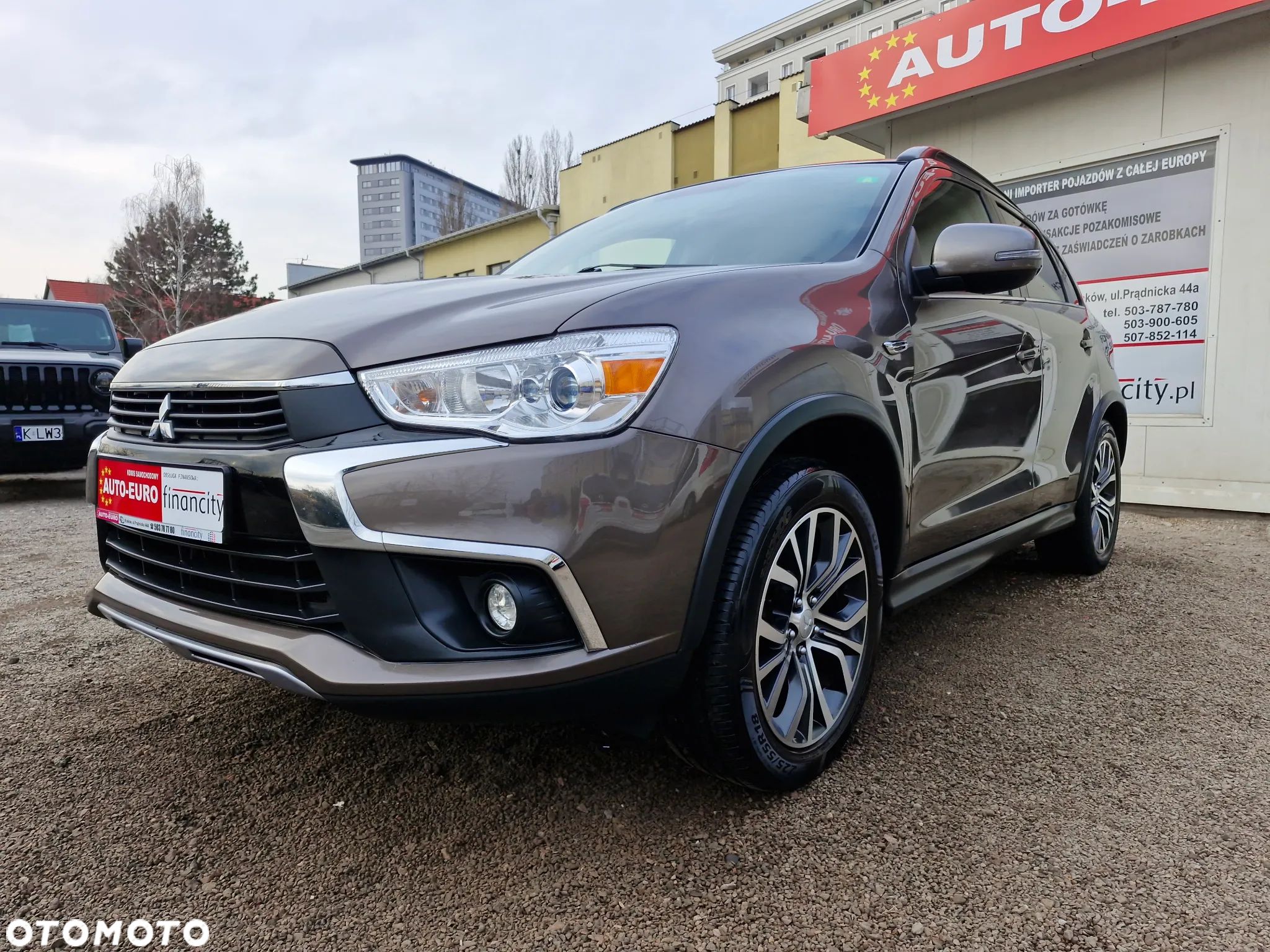 Mitsubishi ASX 1.6 Invite Navi - 1