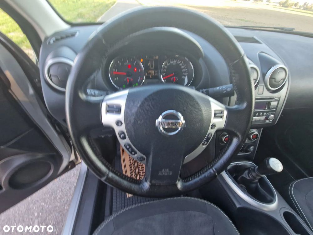 Nissan Qashqai - 16