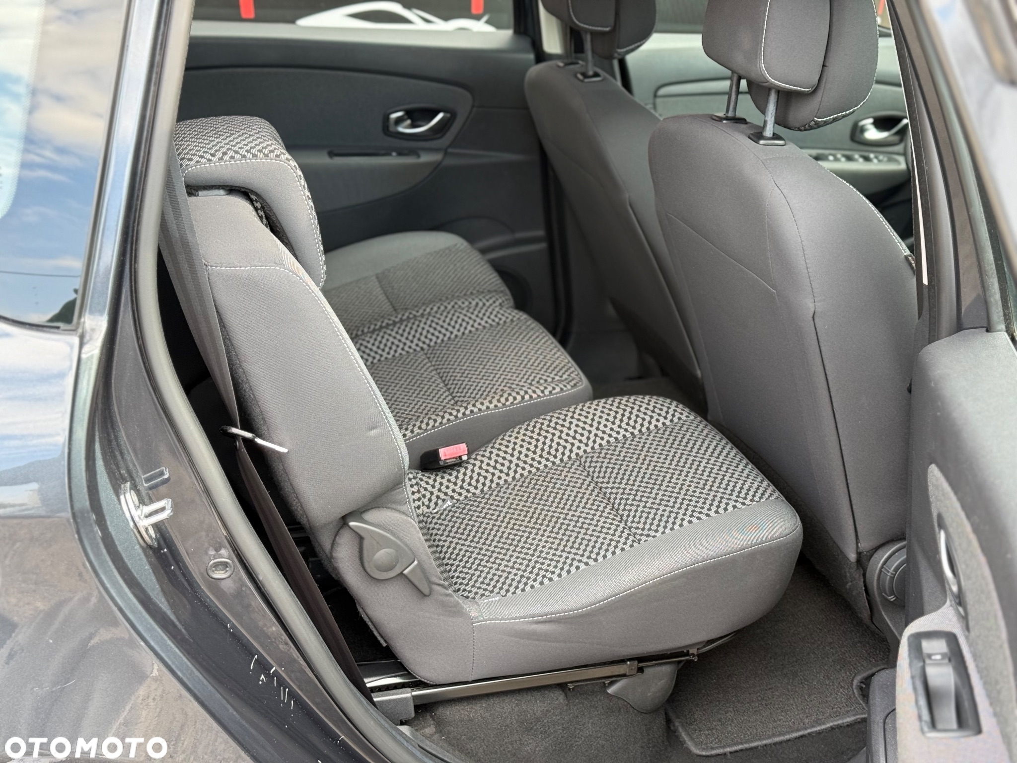 Renault Scenic - 26