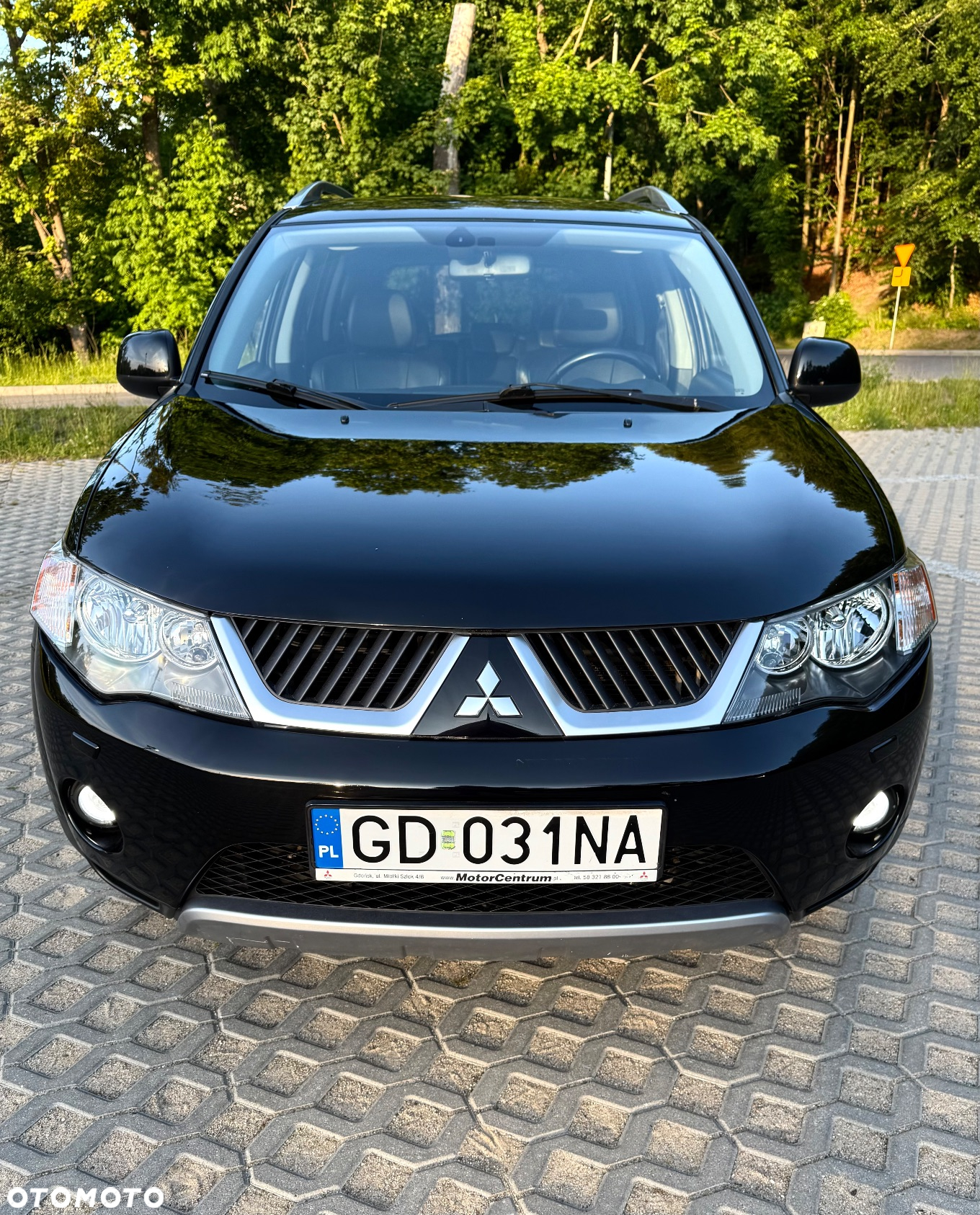 Mitsubishi Outlander - 13