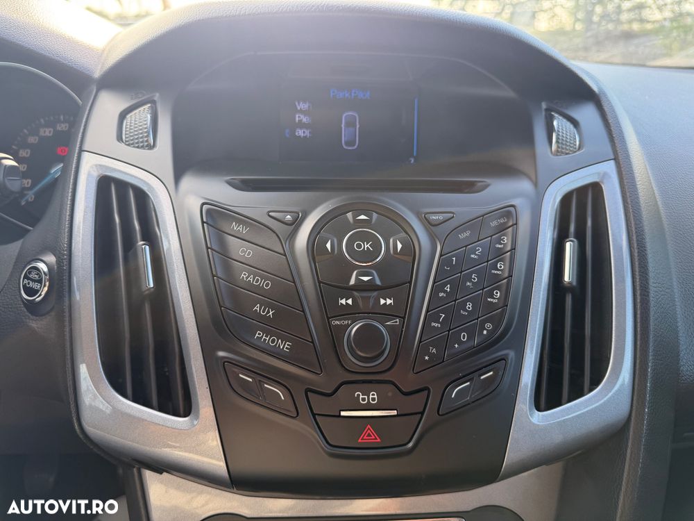 Ford Focus 1.6 TDCI DPF Titanium - 10