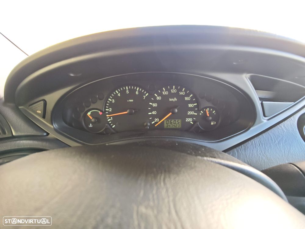 Ford Focus SW 1.6 Ambiente - 4