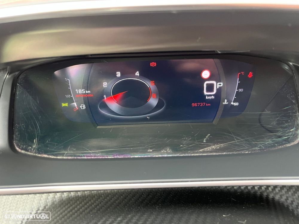 Peugeot 2008 BlueHDi 130 EAT8 Allure Pack - 24