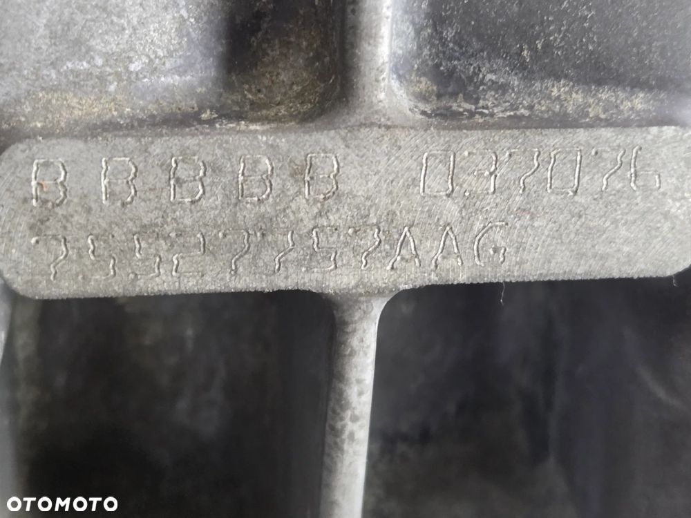 BMW E60 E81 E90 E91 E92 118I 318I 120I 320I Blok Silnika N43B20AY 0427109 - 8