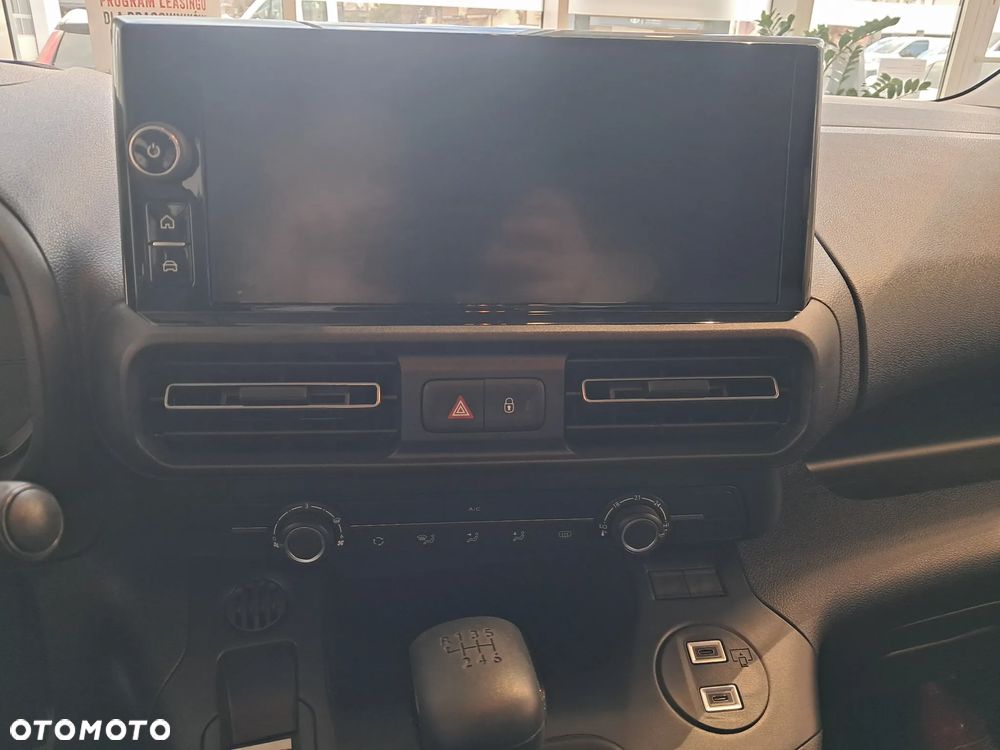 Toyota Proace City - 10