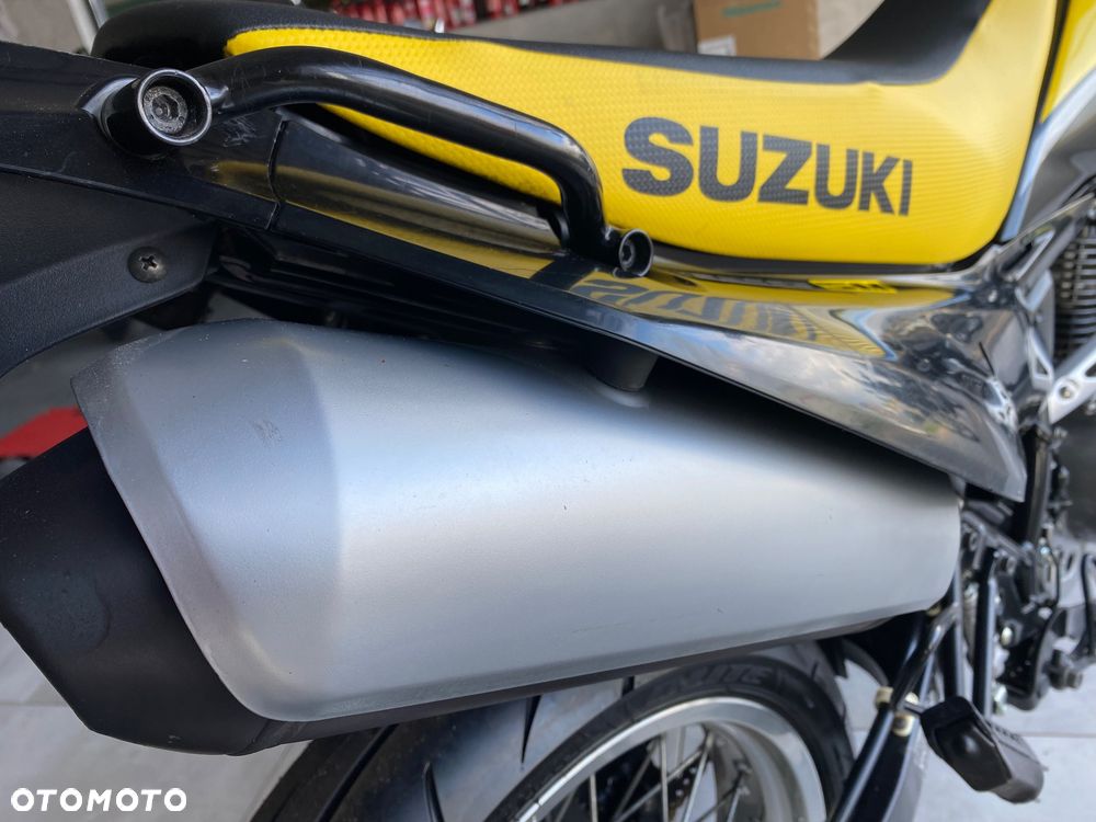 Suzuki DR - 25