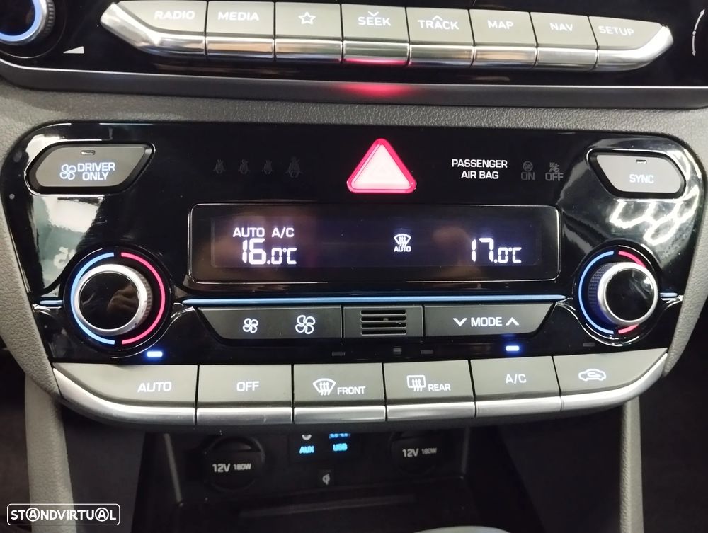 Hyundai Ioniq 1.6 GDI PHEV - 36