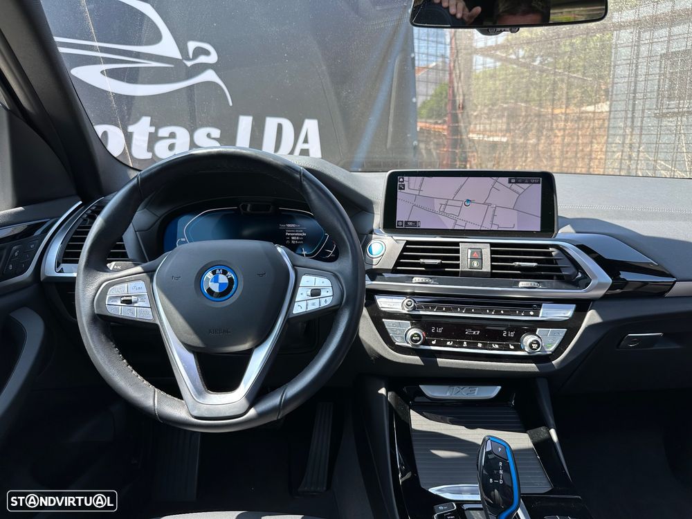 BMW iX3 Inspiring - 11