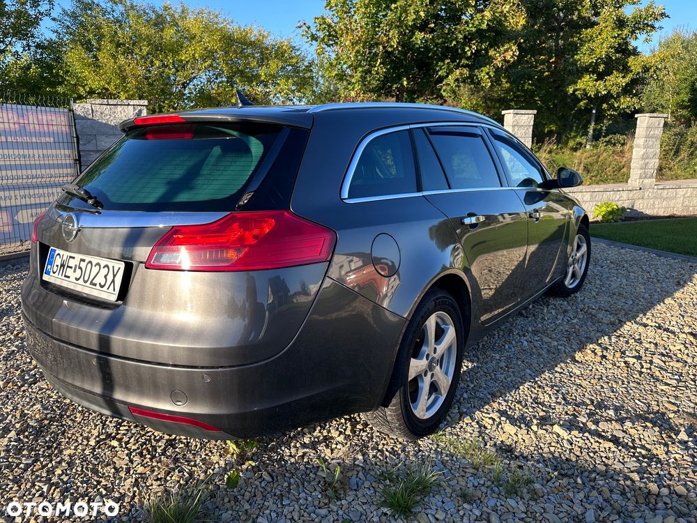 Opel Insignia 2.0 CDTI - 11