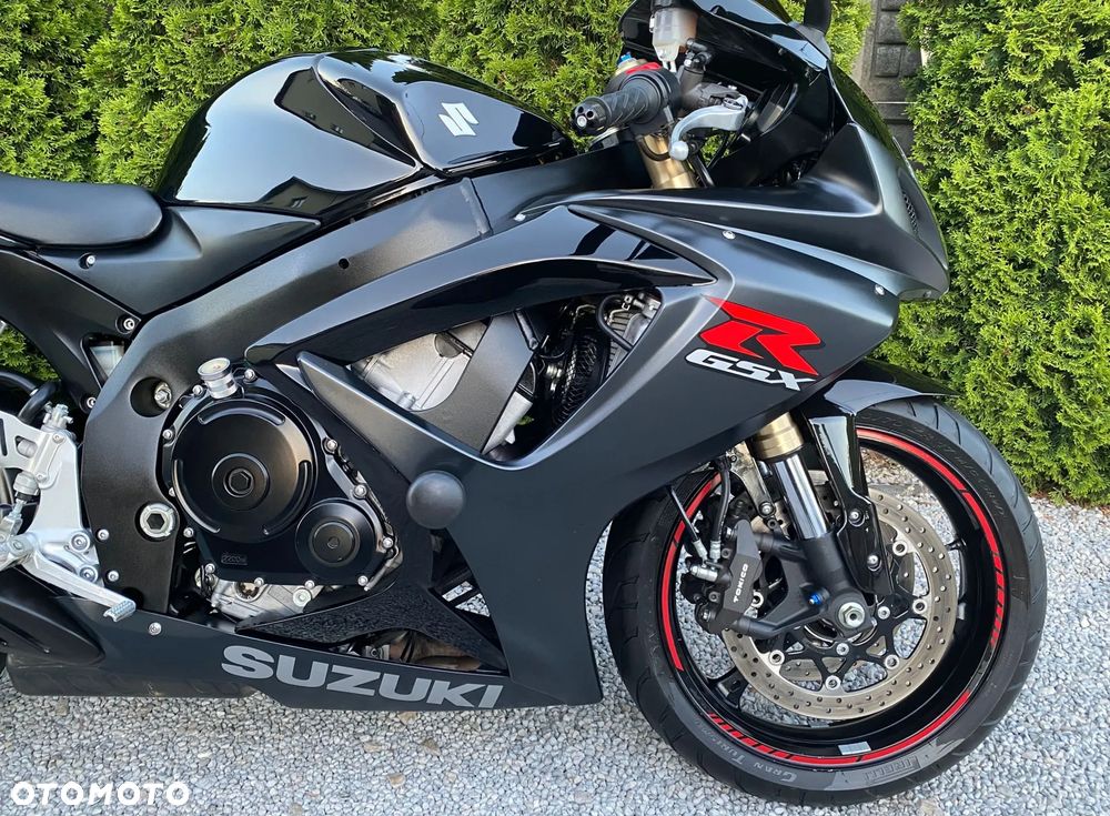 Suzuki GSX-R - 15