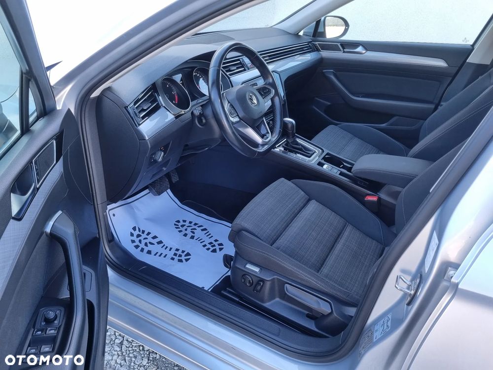 Volkswagen Passat - 9