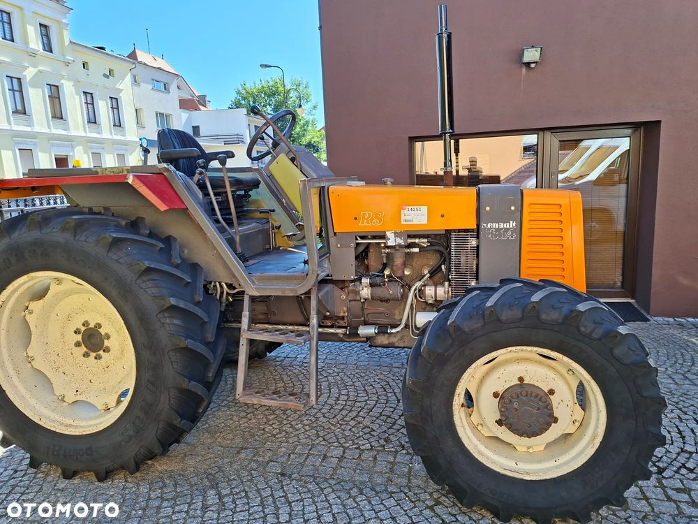 Renault 6814 - 4
