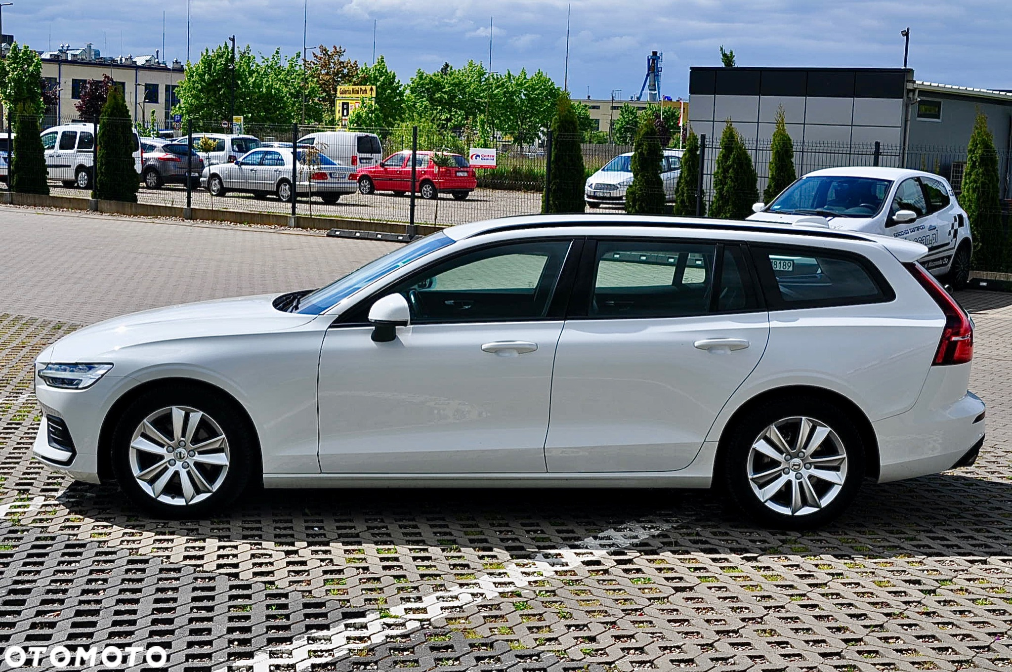 Volvo V60 B3 B Geartronic Momentum - 5