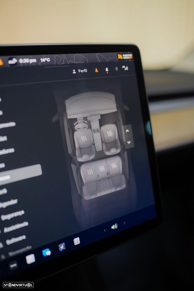 Tesla Model Y RWD - 24