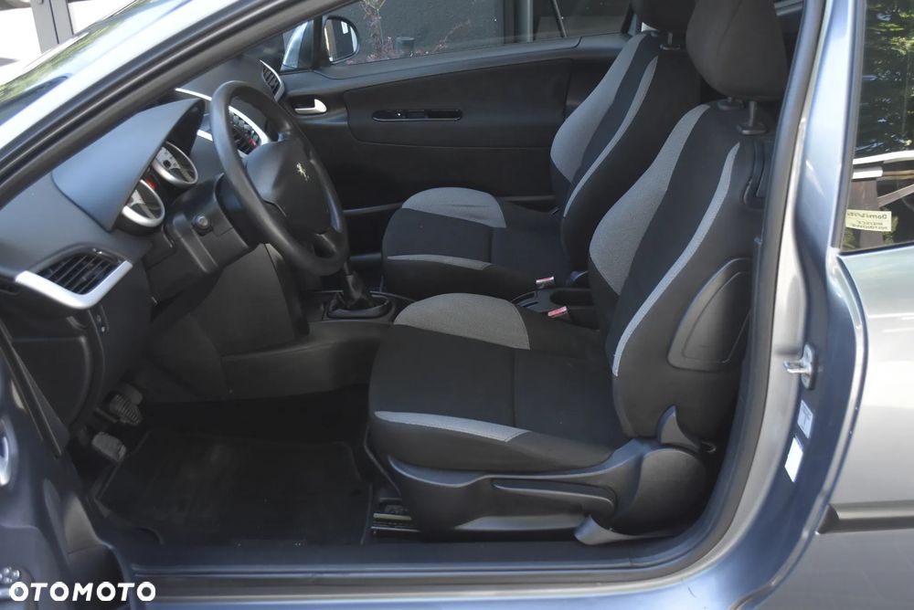 Peugeot 207 1.4 16V Trendy - 8