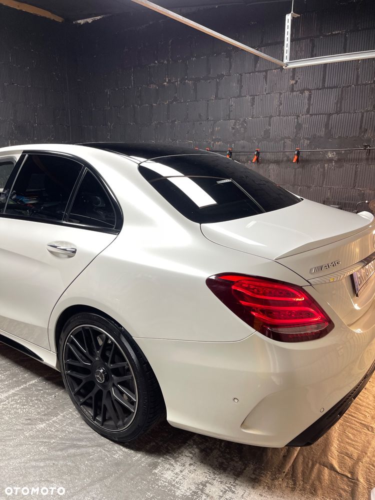 Mercedes-Benz Klasa C AMG 63 - 21