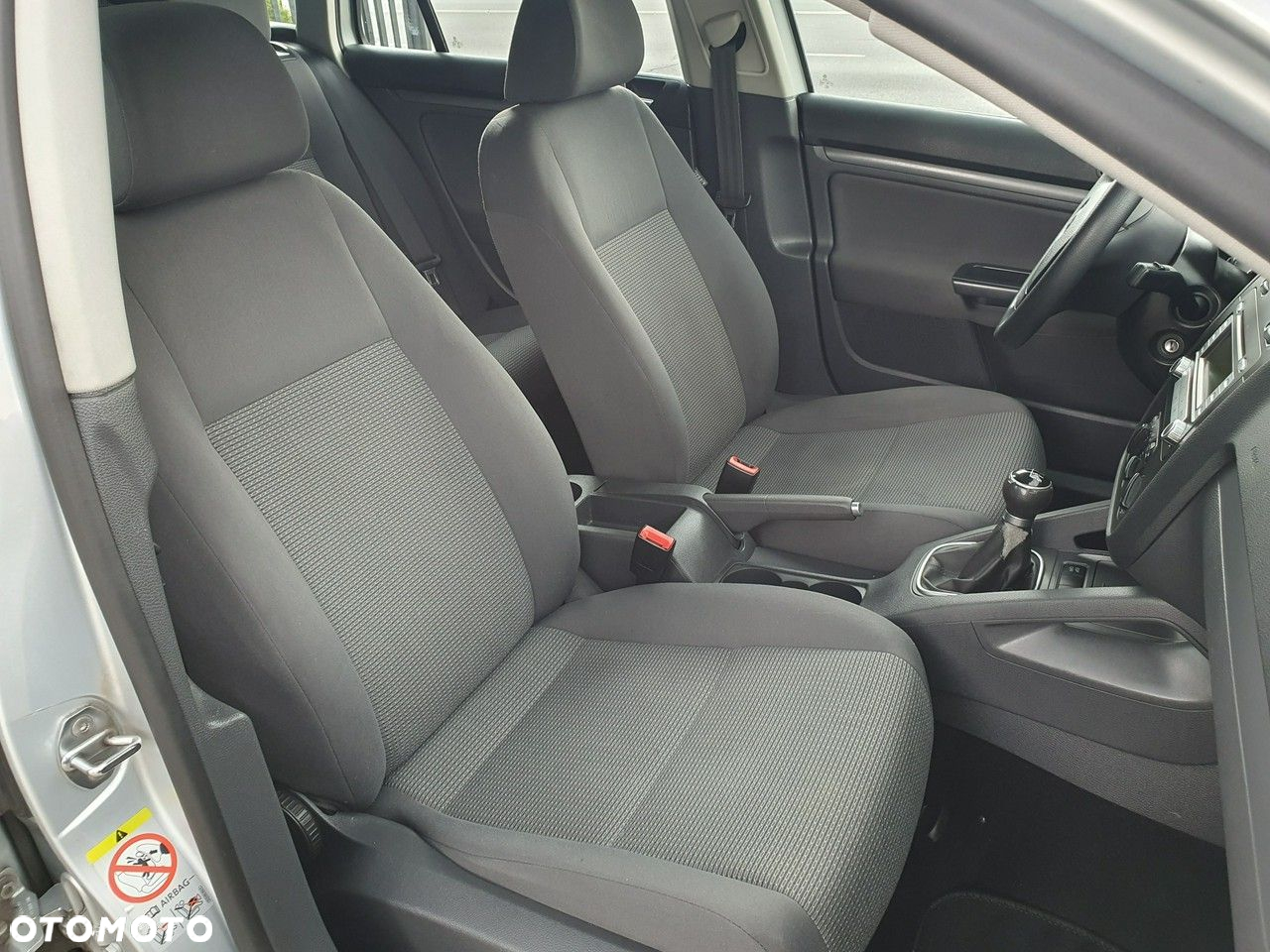 Volkswagen Golf - 17