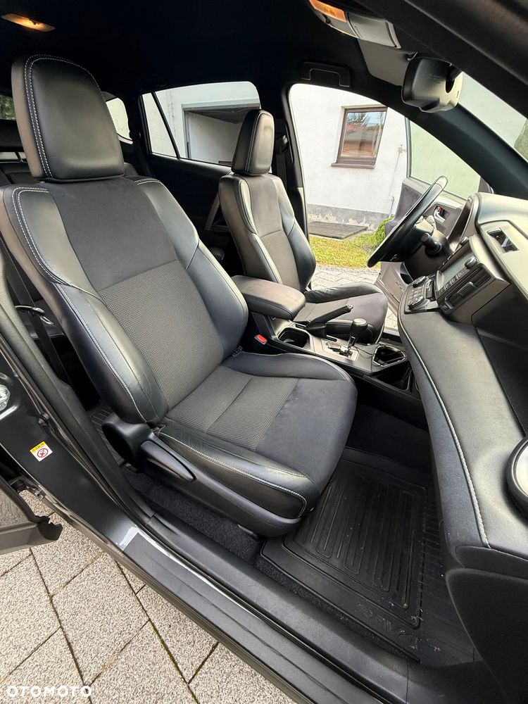 Toyota RAV4 Hybrid Prestige 4x4 - 12