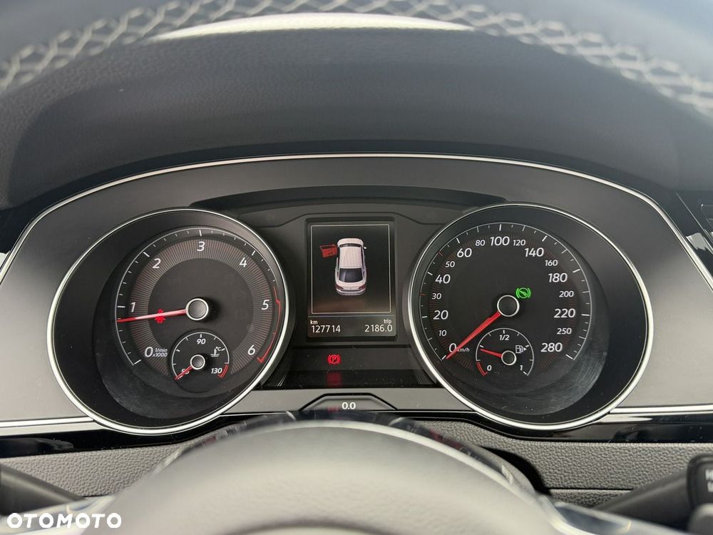 Volkswagen Arteon 2.0 TDI R-Line DSG - 34