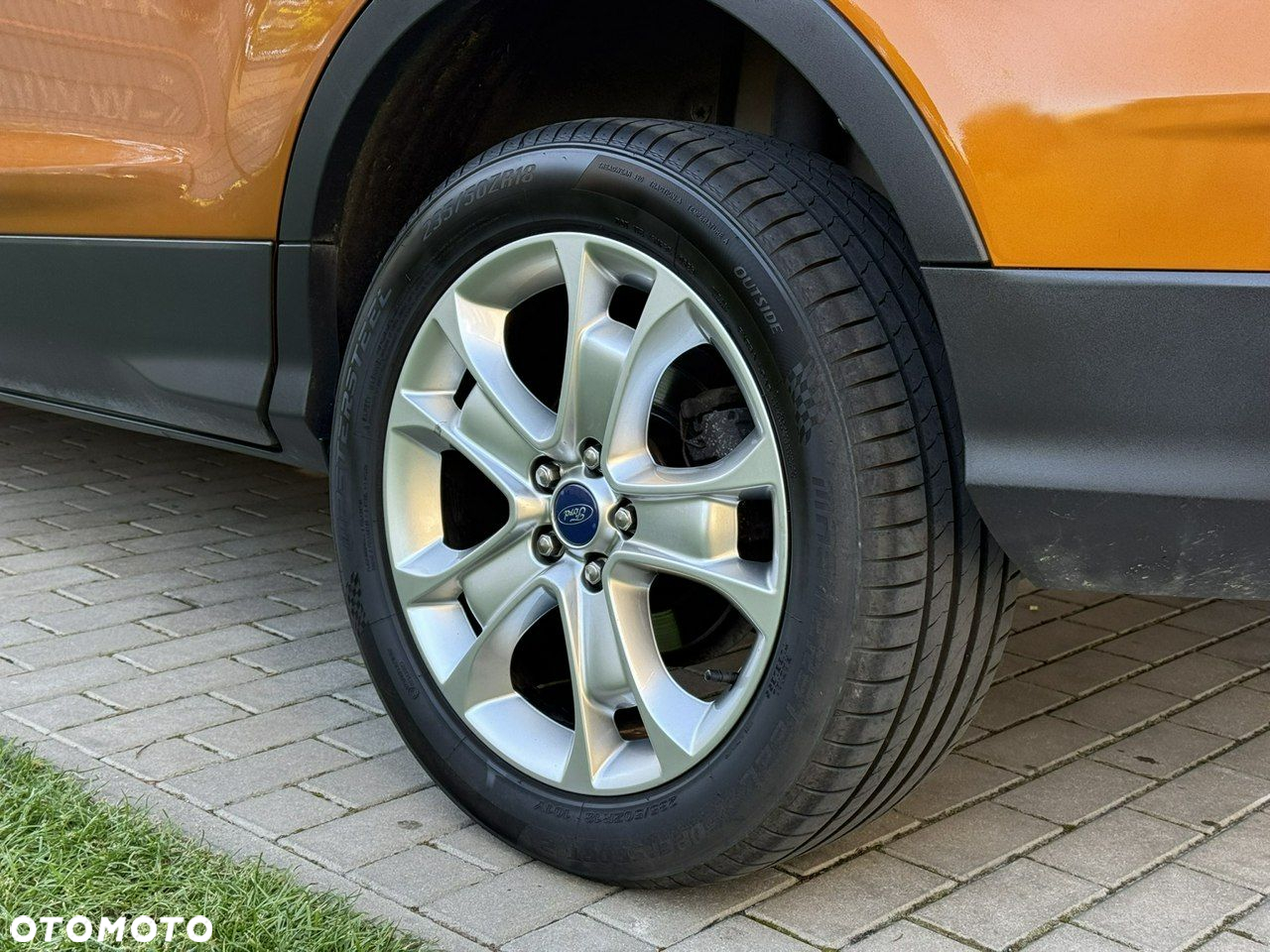 Ford Kuga - 5