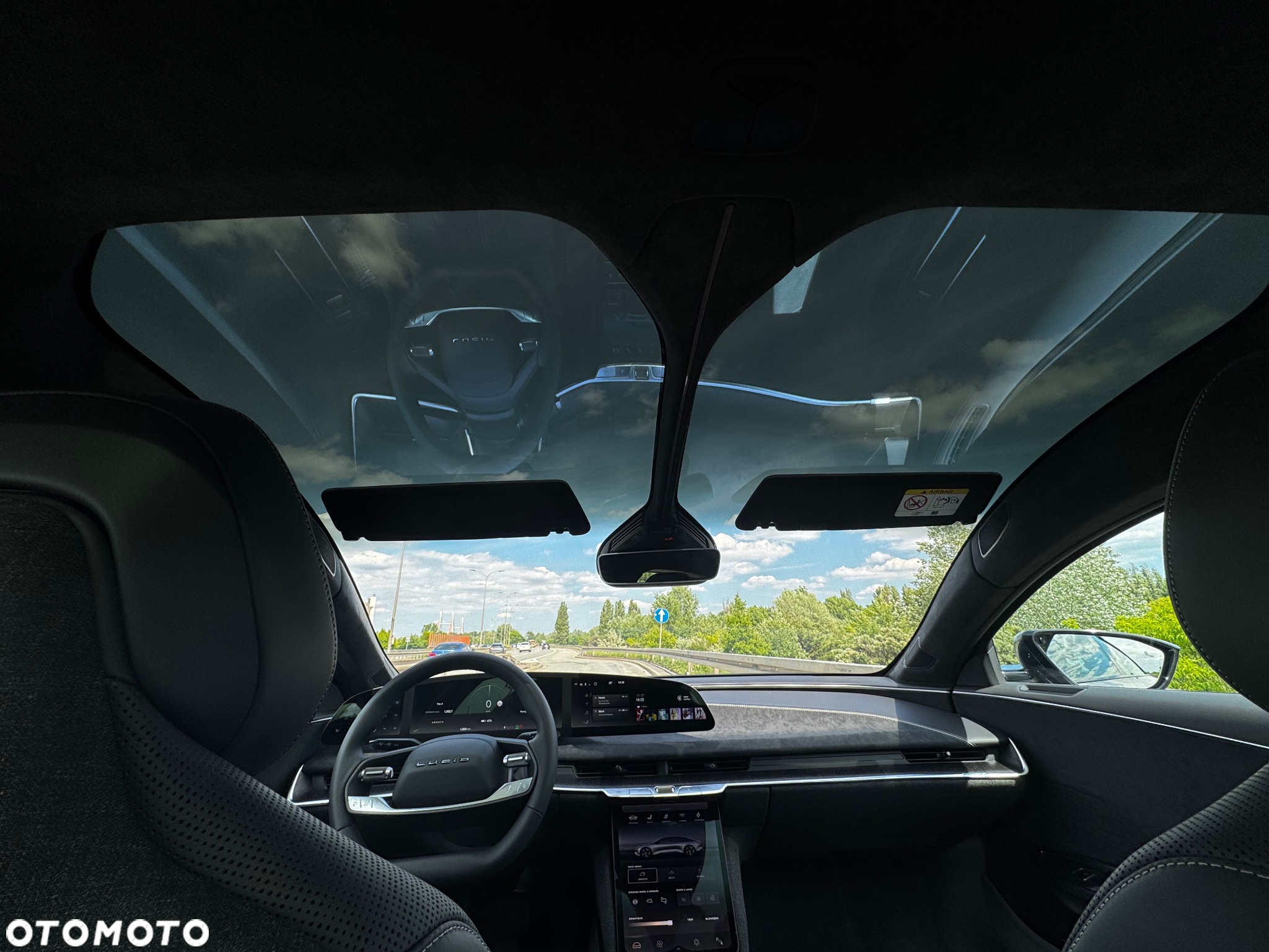 Lucid Air - 23