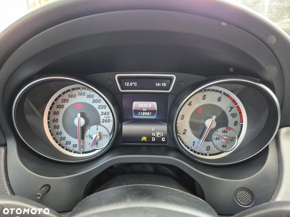 Mercedes-Benz CLA 250 4Matic 7G-DCT AMG Line - 15