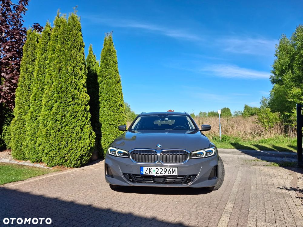 BMW Seria 3 320d xDrive mHEV sport - 3