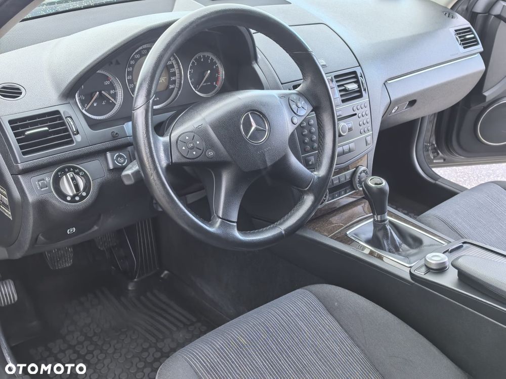 Mercedes-Benz Klasa C 180 Kompressor Elegance - 6