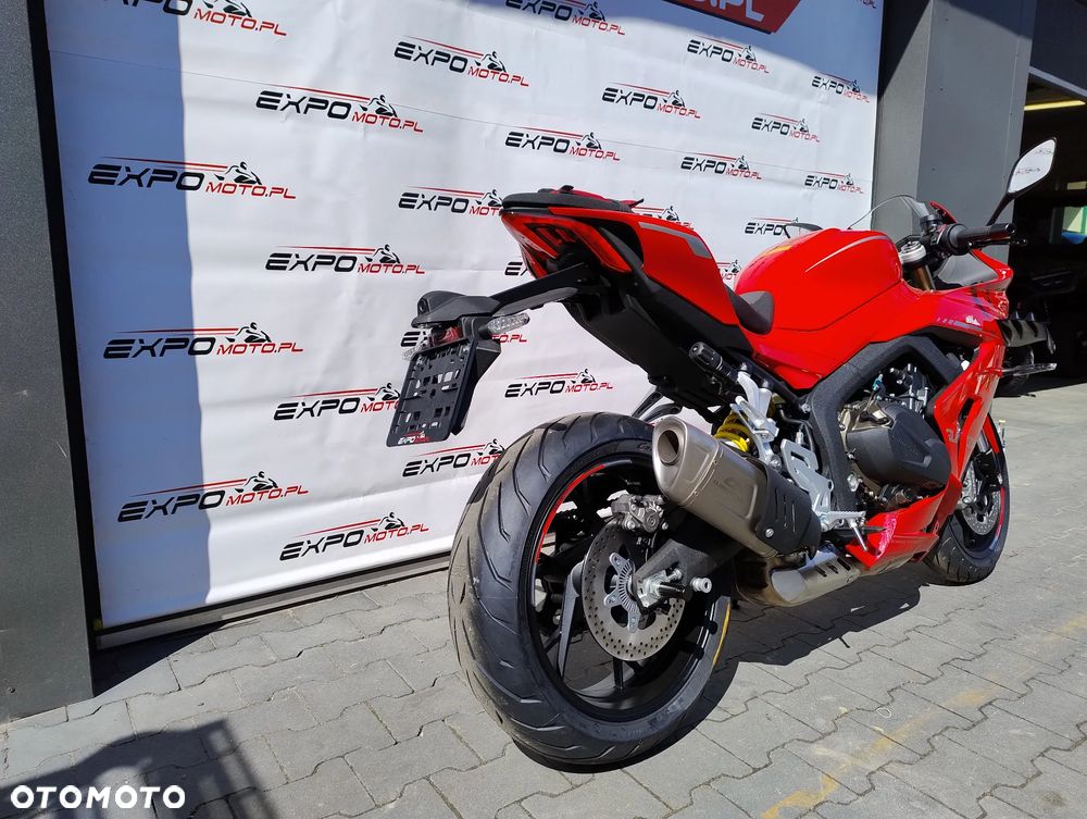 QJMOTOR SRK 800RR - 6