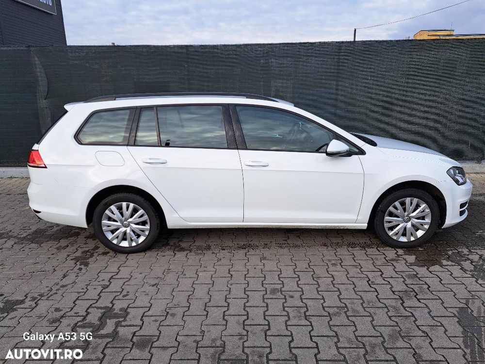 Volkswagen Golf Variant 1.6 TDI (BlueMotion Technology) DSG Trendline - 4