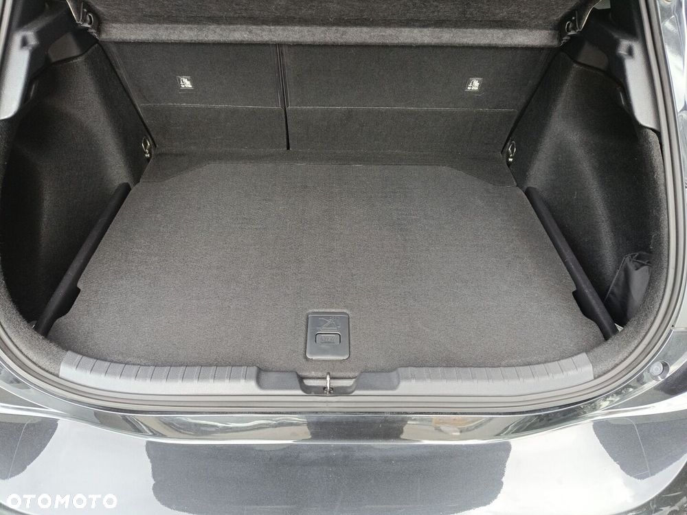 Toyota Corolla - 13