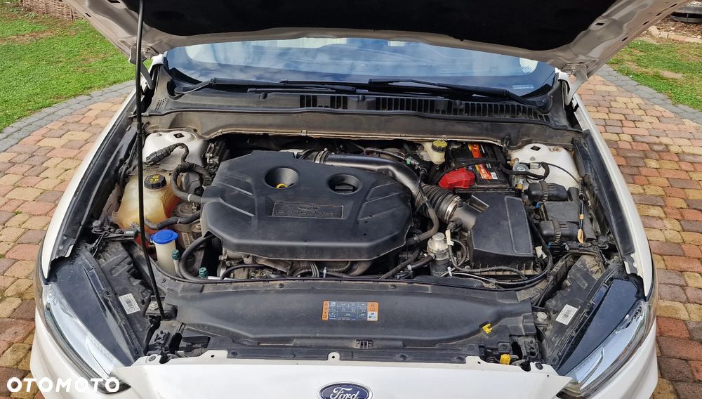 Ford Fusion 2.0 EcoBoost Titanium - 14