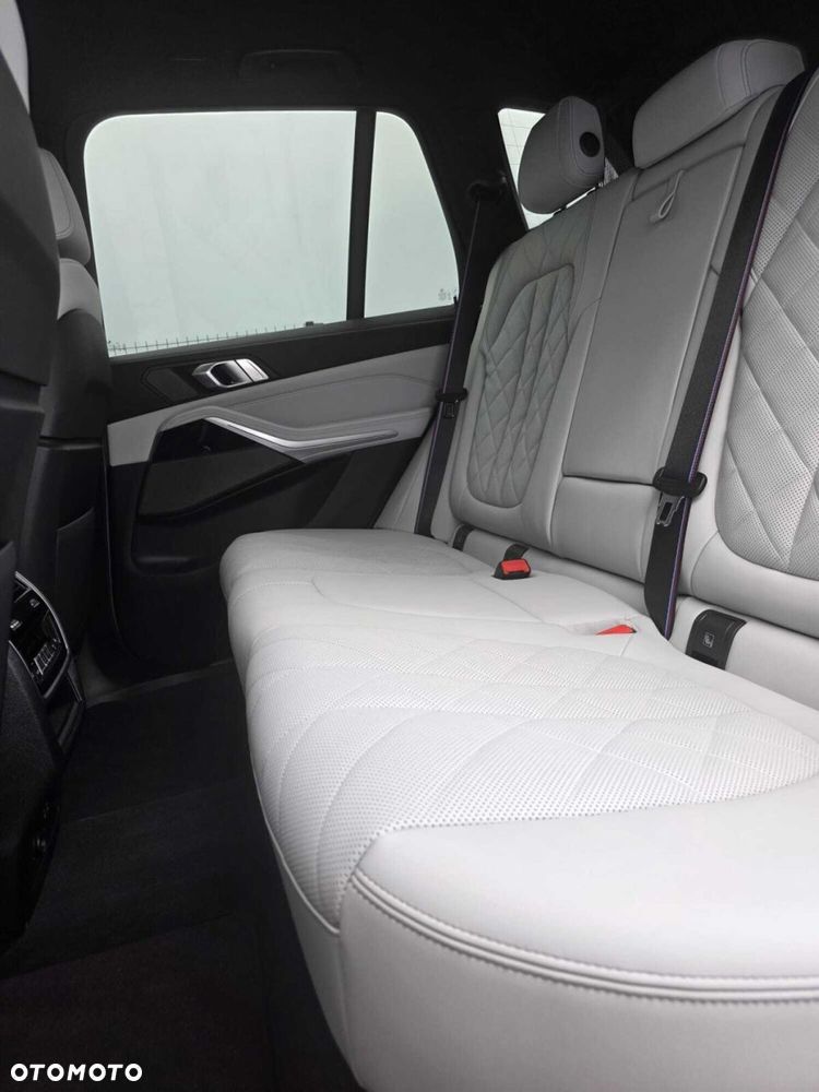 BMW X5 xDrive40d mHEV sport - 24