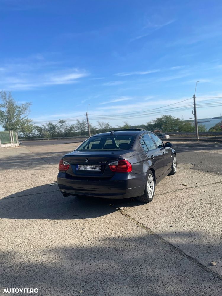 BMW Seria 3 318d - 3