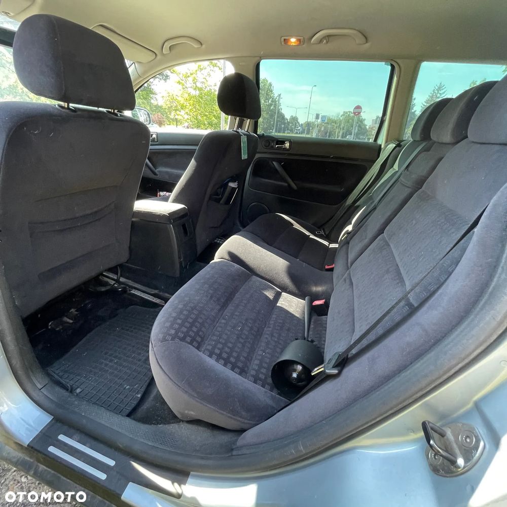Volkswagen Passat 1.8T Comfortline - 10