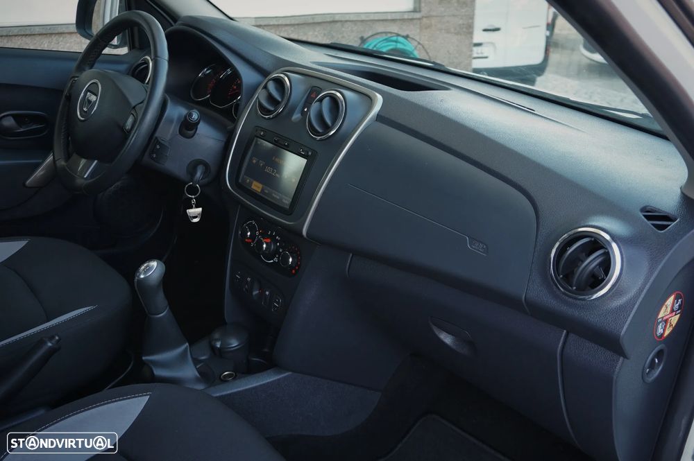 Dacia Sandero Stepway TCe 90 (S&S) Prestige - 19